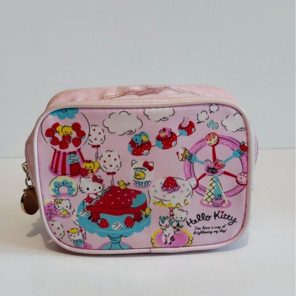 Hello Kitty Strawberry Series Zip Pouch RARE